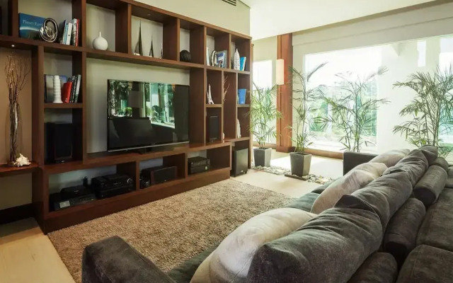 Under the Stars Luxury Apartment