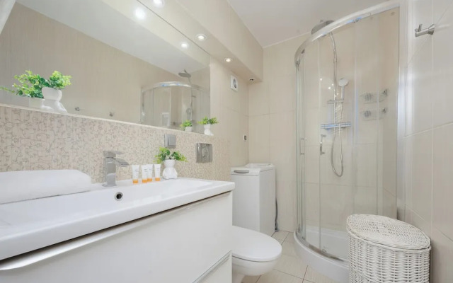 Cosy Apartment for 4 by Renters