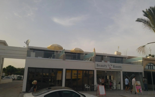 Gevoni Deluxe Suites