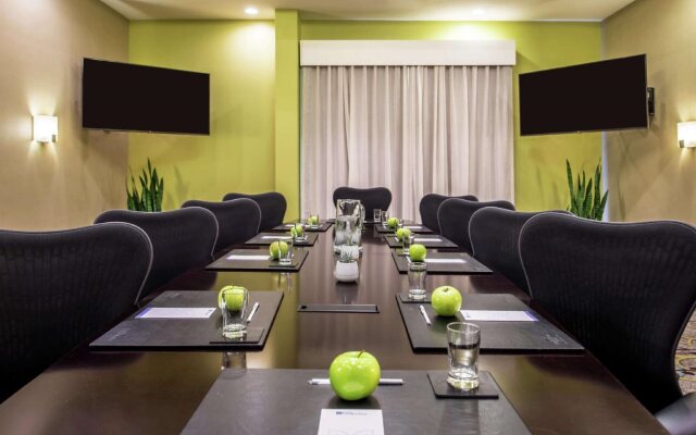 Homewood Suites by Hilton Jacksonville Downtown-Southbank