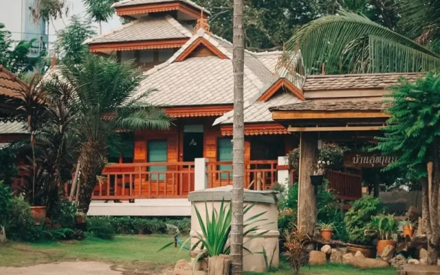 Sukruthai Homestay