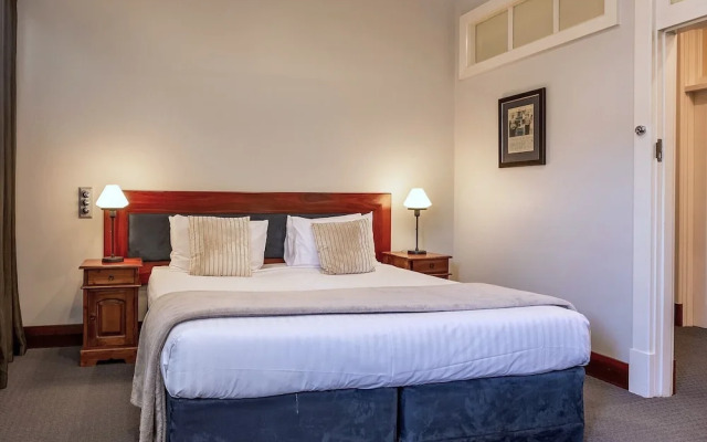 Caves House