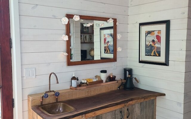 The Treetop Hideaways at Ruby Falls