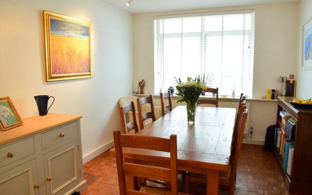 3 Bedroom Pimlico Home