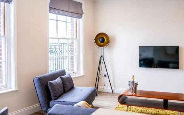 ⭐⭐⭐⭐⭐ Stunning Penthouse Overlooking River - 1 Bed