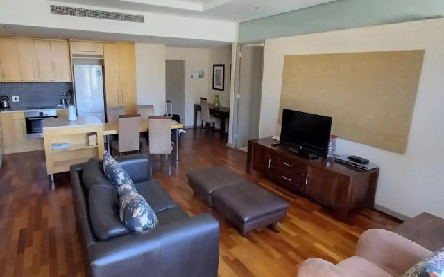 Modern, central, at 19th floor with amazing views