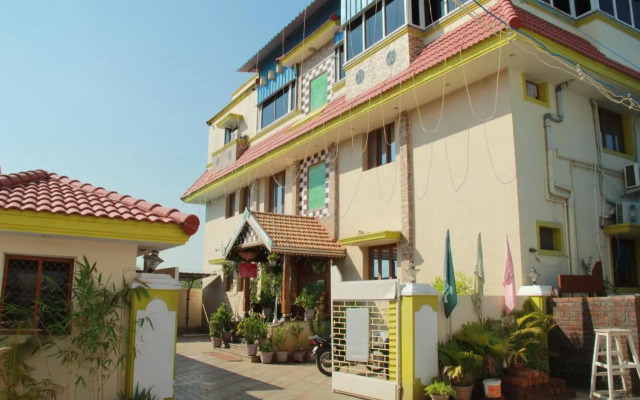 Hotel Vaani Villa