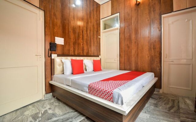 OYO 42893 Siali Residency