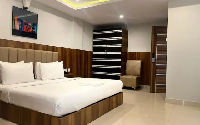 Avenue Suites