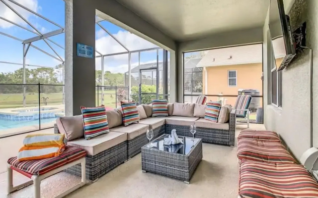 7BR Villa in Emerald Island w Resort Perks