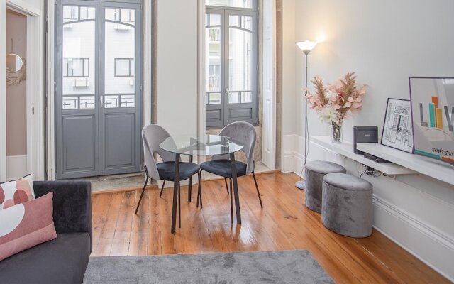 Liiiving in Porto - Chic & Sweet Home
