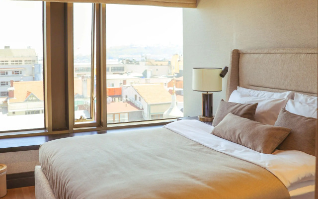 Zeno Suites Hotel
