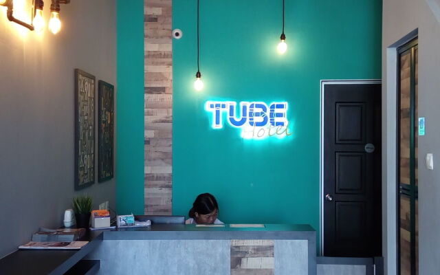 Tube Hotel