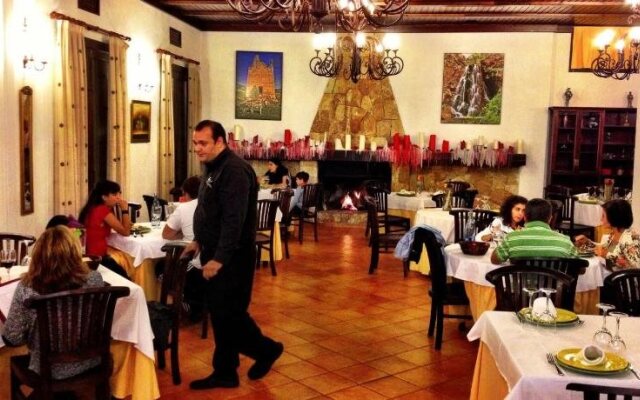 Vega Sierra Hotel Spa & Casas Rurales