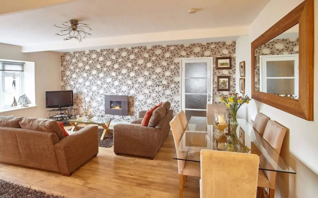 Host Stay View Point Apartment