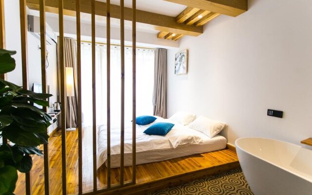 Tongli Yiyun Shuishe Boutique Hotel