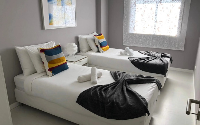 Gamboa Surf Apartment