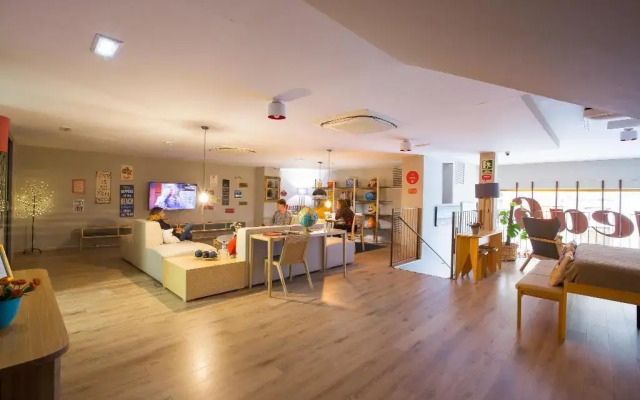 Yeah Barcelona Hostel