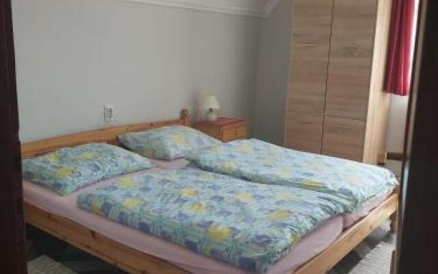Éva Apartment