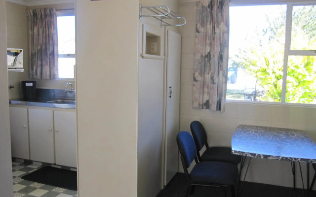 Cromwell Motel