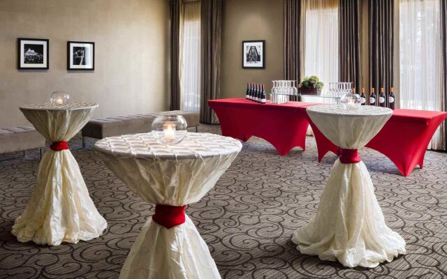 Delta Hotels by Marriott Sault Ste. Marie Waterfront