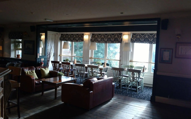 Royal Hotel, Bar & Grill