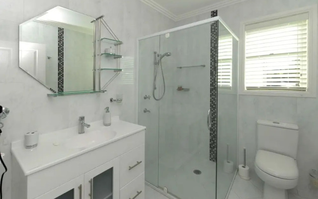 The Fingal House - Fingal Bay