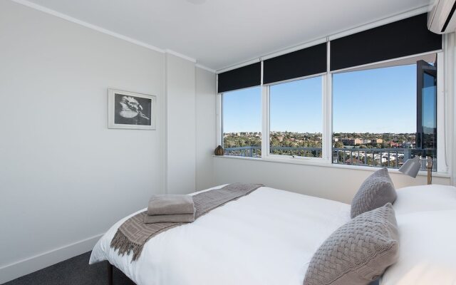 Stunning Ocean View Apartment H324