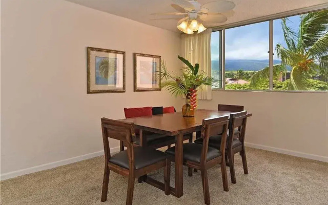 Royal Kahana 1012 by RedAwning