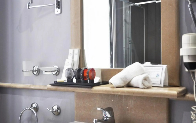 Capsis Bristol Boutique Hotel