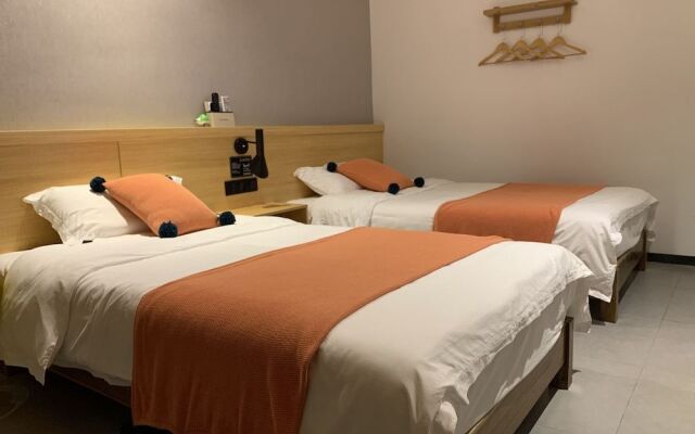 Zhangjiajie Yuemu Art Hotel