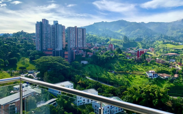 CE26 Beautifull Apartment and Parking