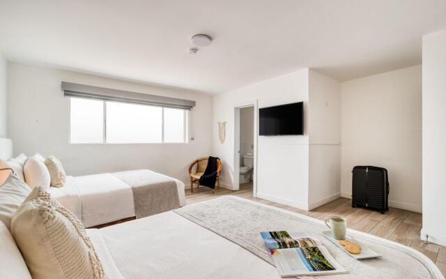 Beach House by ULIV