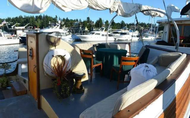 Wharfside Bed & Breakfast