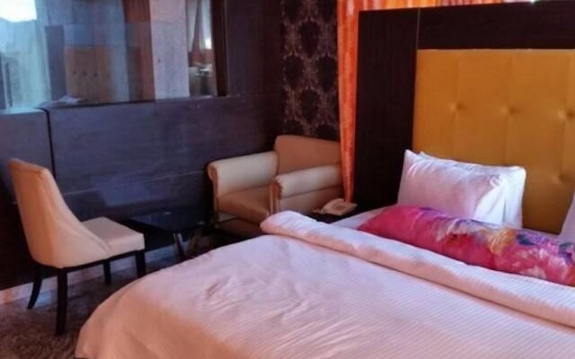 Paris Suites