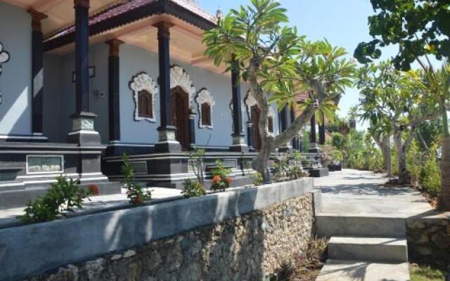 Manta Cottages with Sea View