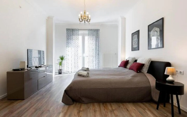 Splendid apartment at Gozsdu Courtyard