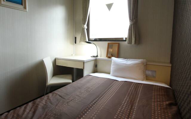 HOTEL LiVEMAX Shin-Osaka