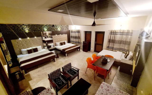 Hotel Palm residency