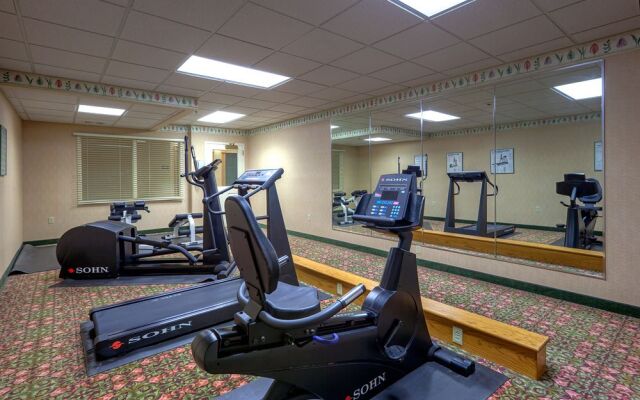 Country Inn & Suites By Carlson, Roanoke, VA