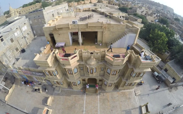 Vista Rooms at Patwa Haveli Road