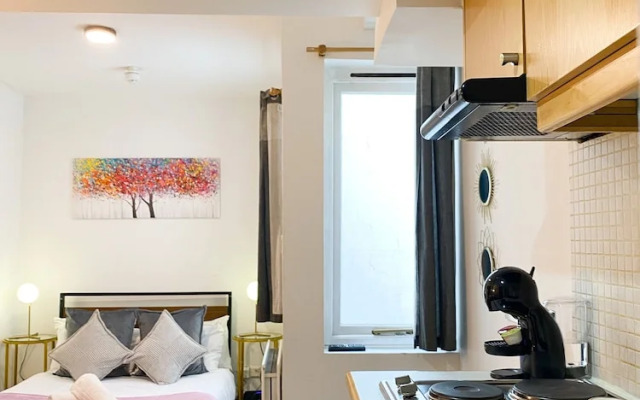 Modern studios Close to Hyde Park