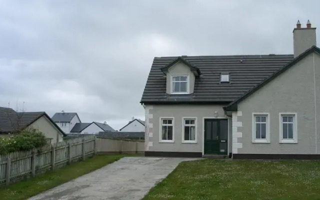 Castlecove Holiday Homes