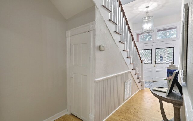 Gallery Stays - Parkside Manor