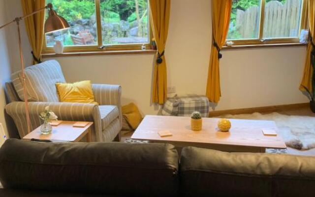 Aaron's Bothy