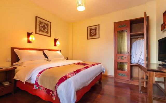 Floral Hotel · Yi Xing Lijiang