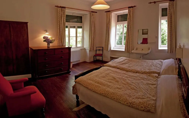 Villa in Santo Antonio da Serra for Eight Person