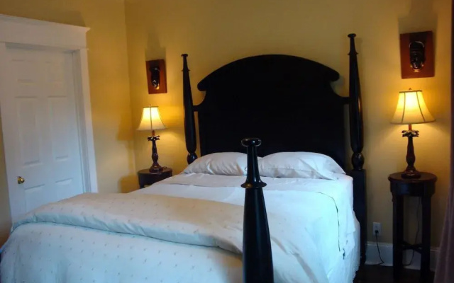 Down Home B&B