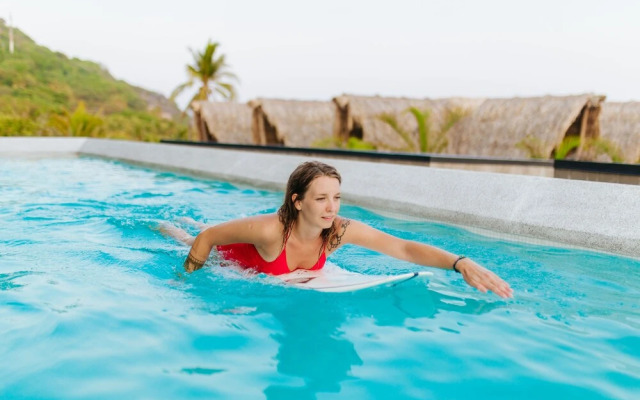 Puro Surf Hotel and Academy