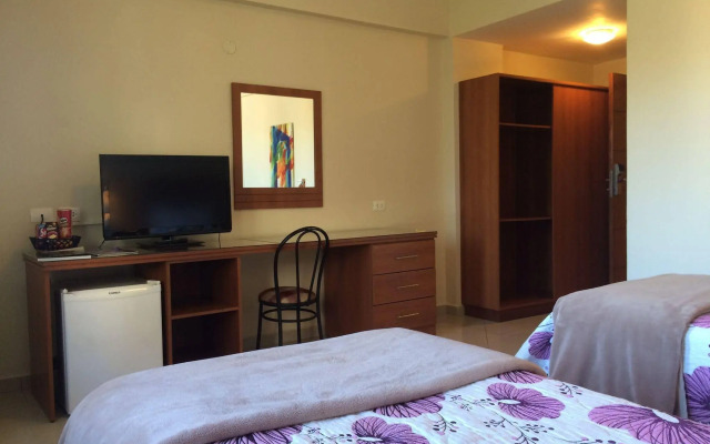 Convair Hotel